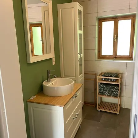 Semesterbostad Juaniz *